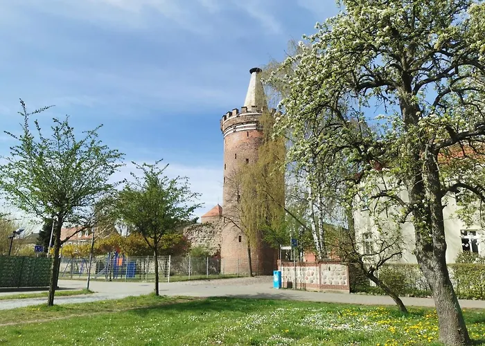 Modern-Stadtnah-Ruhig-Parkplatz Und Geschirrspueler